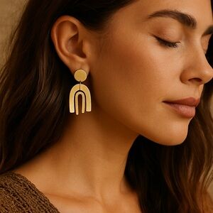 Traveler Arches Earrings - Gold